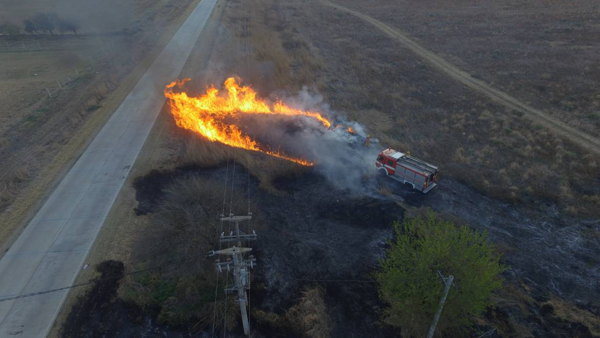 Incendio sobre empalme entre ruta 5  y C45