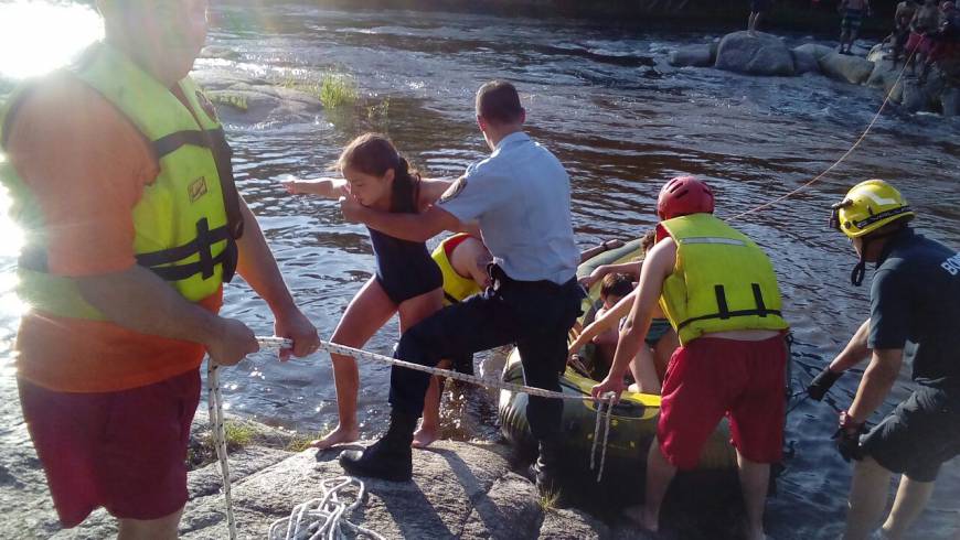 Más 60 personas fueron rescatadas del río Anisacate